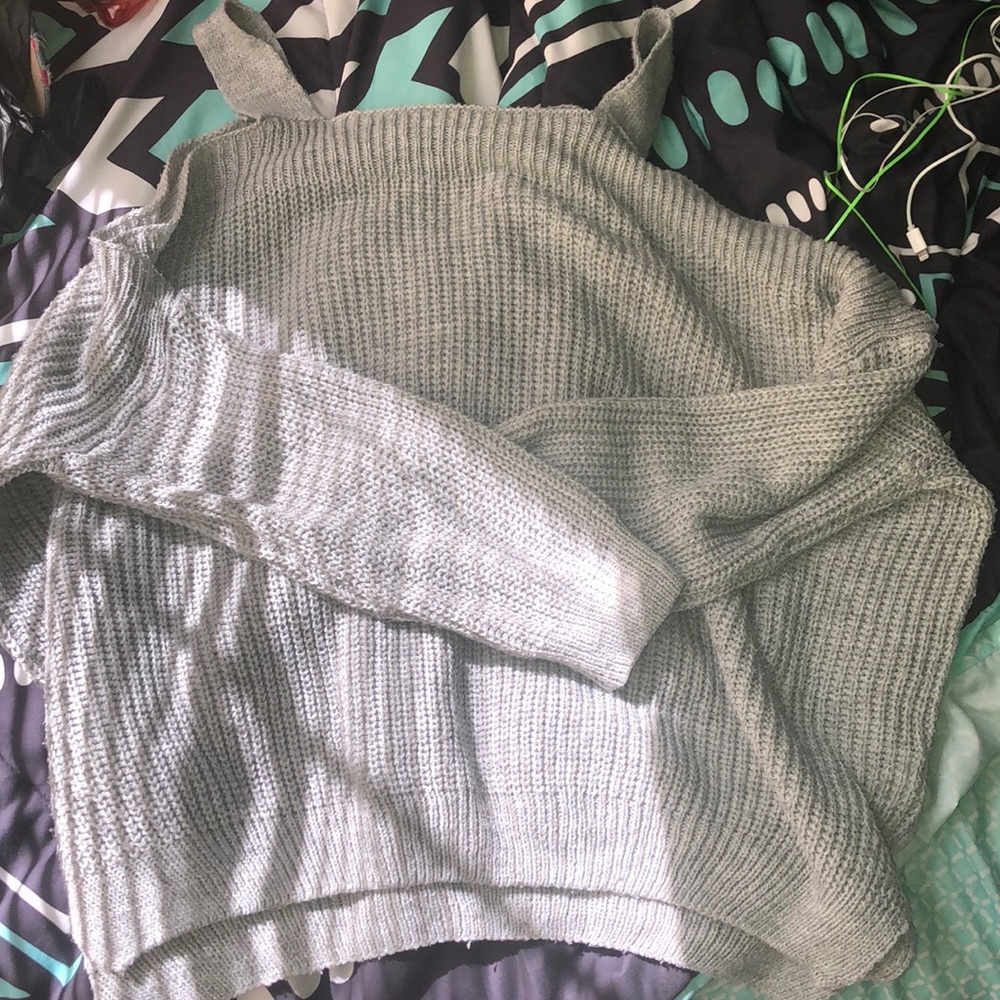 Grey off the shoulder sweater.  Size : s/m